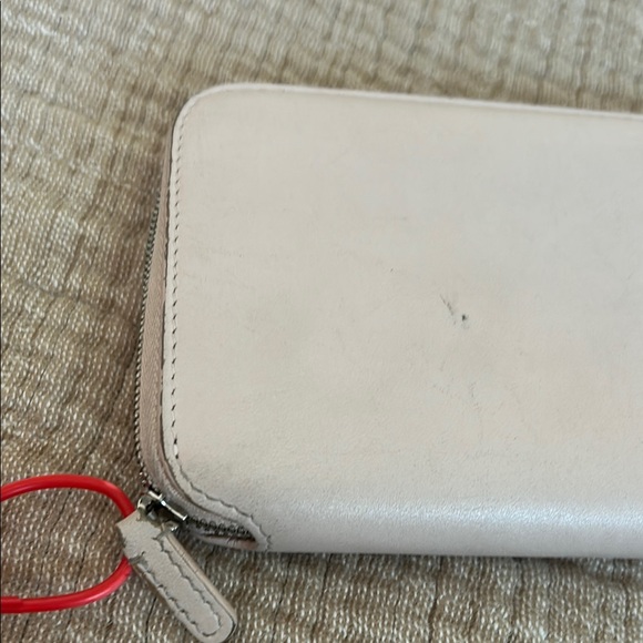 Balenciaga Light Pink Color Wallet with Silver Tone Hardware - Picture 5 of 10